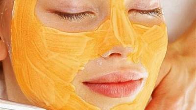 ماسكات طبيعية للبشرة الجافة