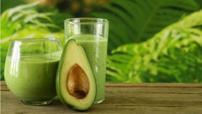 طريقة عمل عصير الخيار والأفوكادو للتنحيف
