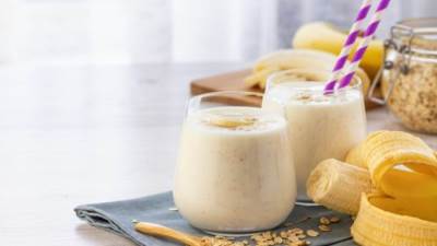 طريقة عمل سموذي الموز والشوفان