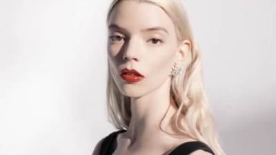 Dior Addict.. أحمر شفاه من ديور يتحول إلى أيقونة