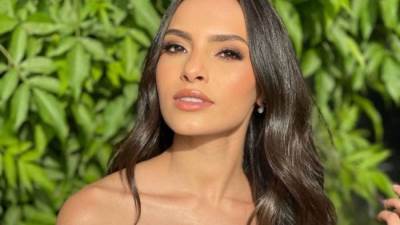 كارمن سليمان تتألق بفستان بالأبيض والأسود في صور جديدة