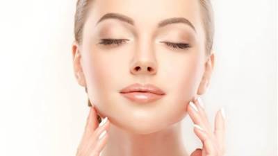 نصائح جمالية للحصول على بشرة صافية قبل العيد
