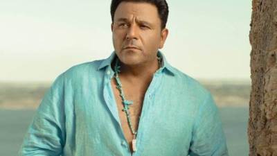 محمد فؤاد ونجوم التسعينيات يجتمعون في بيروت للمرة الأولى