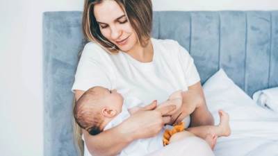 طرق طبيعية تساعد على زيادة إدرار حليب الثدي