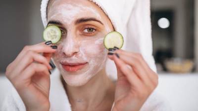 فوائد الخيار المثلج للوجه قبل النوم