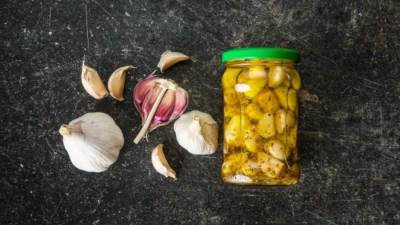 طريقة عمل مخلل الثوم الكوري