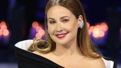 ريا أبي راشد تتألق بفستان أسود وأبيض في حفل انتخاب ملكة جمال لبنان لعام 2024