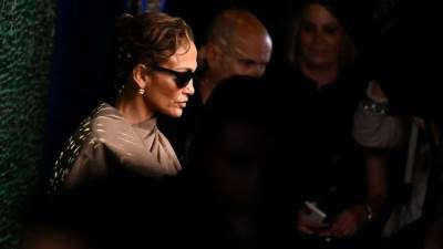 جينيفر لوبيز توقع رسمياً أوراق الطلاق من بن أفليك في الذكرى الثانية لزواجهما