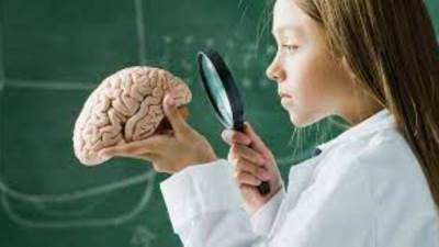 6 عادات ضارة تؤثر على صحة دماغك