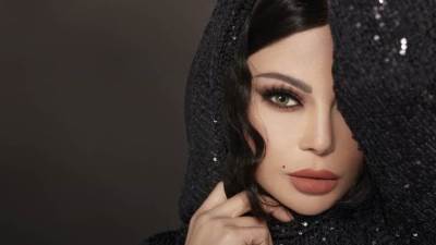 هيفاء وهبي تستنكر الصمت الدولي على معاناة لبنان