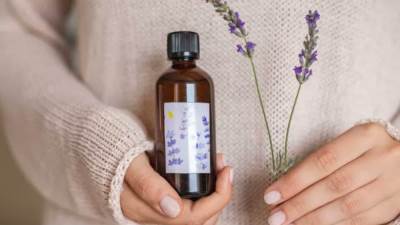 فوائد زيت اللافندر لعلاج القلق وتحسين النوم