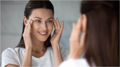 8 طرق طبيعية لتعزيز الكولاجين ببشرتك