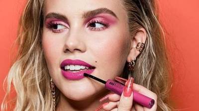 5 ألوان أحمر شفاه سترافقنا في 2025
