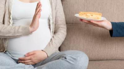 أطعمة ممنوعة على الحامل أول 3 أشهر من الحمل