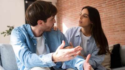 هل الصراحة المطلقة مع الزوج أو الزوجة مفيدة دائمًا؟