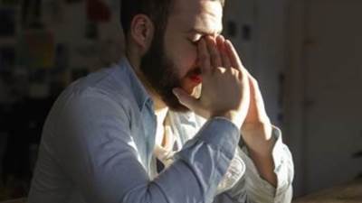 لماذا نشعر أحيانا بالاكتئاب بعد شهر رمضان؟.. السر في الحلويات