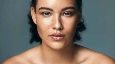 أسباب الاسمرار حول الشفاه وأبرز طرق العلاج