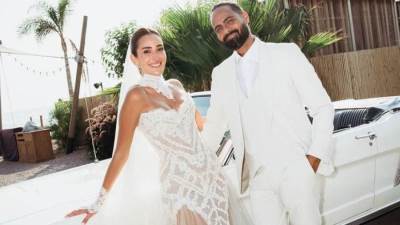 تفاصيل إطلالات النجمات في حفل زفاف أمينة خليل الثاني