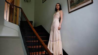 مجموعة أزياء Miu Miu Upcycled بتوقيع كاثرين مارتن