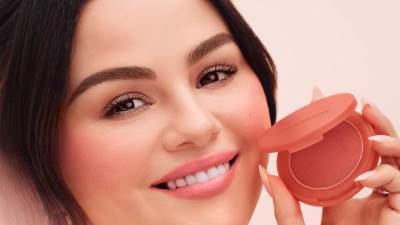 أحمر الخدود الجديد SOFT PINCH MATTE BOUNCY BLUSH من علامة RARE BEAUTY