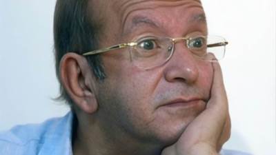  نقل الفنان لطفي لبيب للعناية المركزة بعد تدهور حالته الصحية