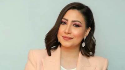 القبض على المطربة بوسي بمطار القاهرة