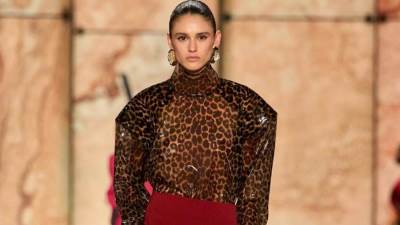 تألقي بـ 3 نقشات حيوانية من دور الأزياء العالمية