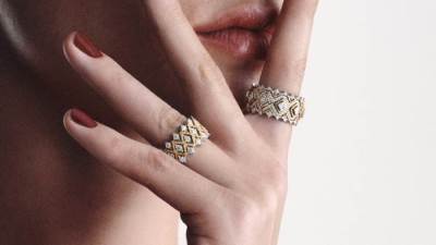 مجموعة مجوهرات Mosaico من دار Buccellati.. لموسم الأعياد