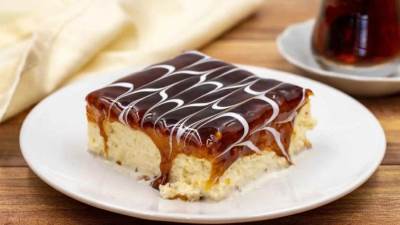 طريقة عمل كيكة التريليتشا التركية بالكراميل