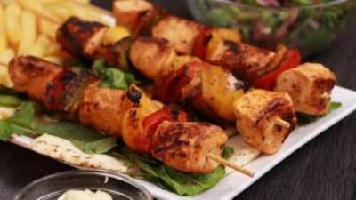 طريقة عمل شيش طاووق بتتبيلة مميزة