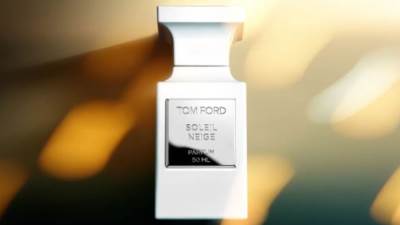 عطر  Soleil Neige Parfum برائحة البرغموت الفاكهي من علامة TOM FORD BEAUTY