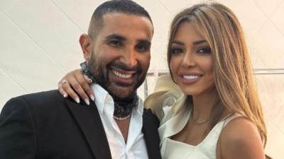 علياء بسيوني تروج لحفل أحمد سعد بعد إعلان انفصالهما!