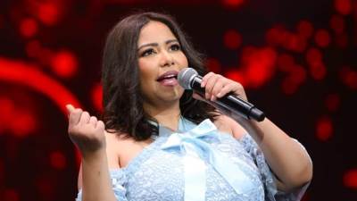 تفاصيل إطلالة الفنانة شيرين عبد الوهاب في حفلها الأخير بالساحل الشمالي