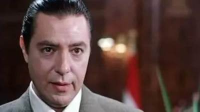 بعد 10 سنوات من الغياب.. الفنان هشام عبد الحميد يعود إلى مصر
