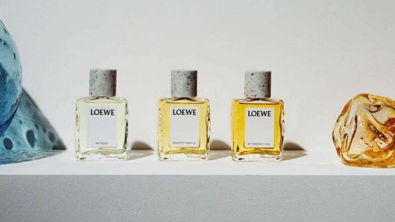 عطر Bittersweet Oud من دار LOEWE.. رفاهية تجمع بين العمق والدفء